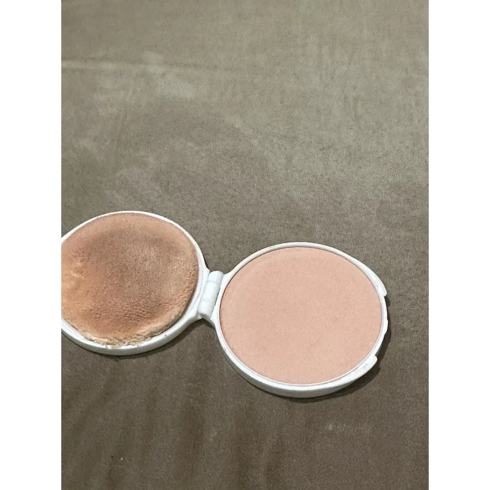 Vintage Revlon Touch & Glow Pressed Powder Tropic Tan Discontinued See Pictures